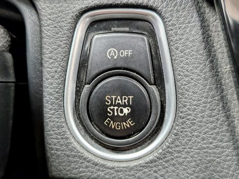 Used 2017 BMW 330i xDrive Wagon image 31
