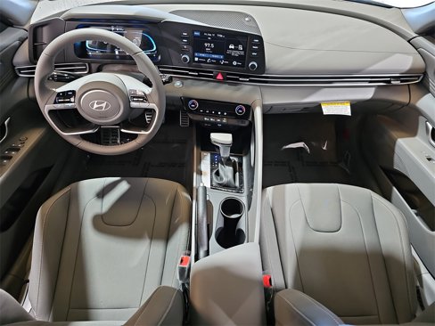 New 2025 Hyundai Elantra Sport image 9
