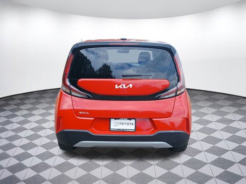 Used 2023 Kia Soul LX w/ LX Technology Package image 6