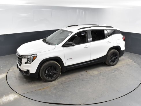 Used 2023 GMC Terrain AT4 image 18