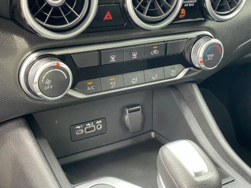 Certified 2022 Nissan Sentra SV image 22