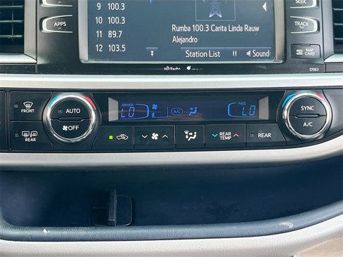 Used 2014 Toyota Highlander XLE image 14