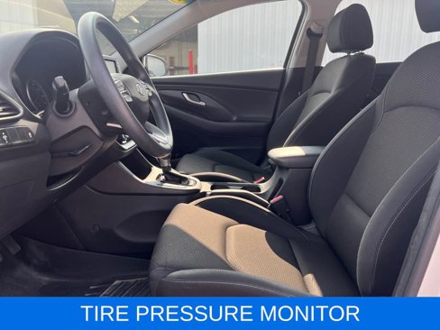 Used 2019 Hyundai Elantra GT image 14