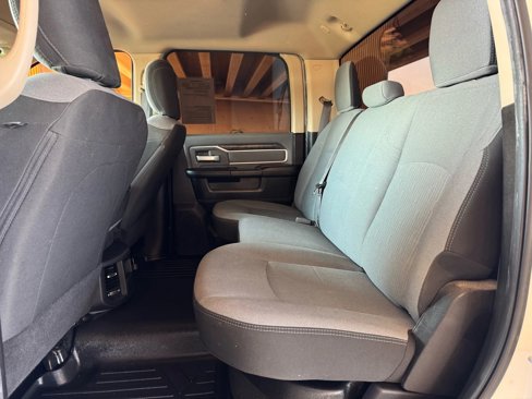 Used 2019 RAM 2500 Big Horn image 21