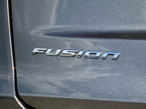 Used 2019 Ford Fusion SE image 22