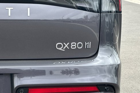 New 2025 INFINITI QX80 Luxe image 33