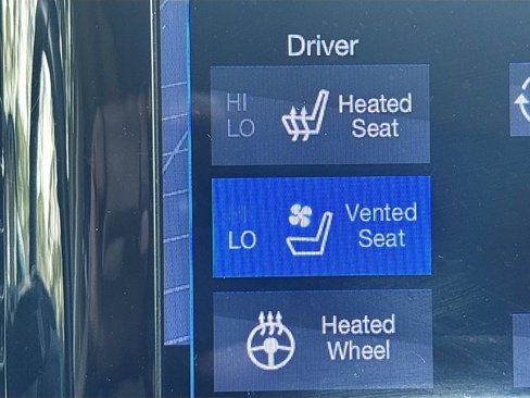 Used 2017 Chrysler Pacifica Platinum image 20