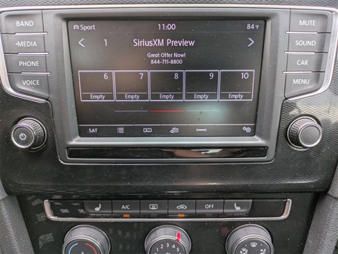 Used 2017 Volkswagen GTI SE image 25