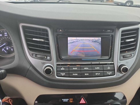 Used 2016 Hyundai Tucson SE image 14