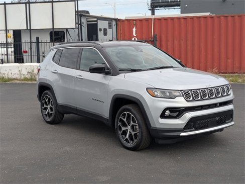 New 2024 Jeep Compass Limited image 8