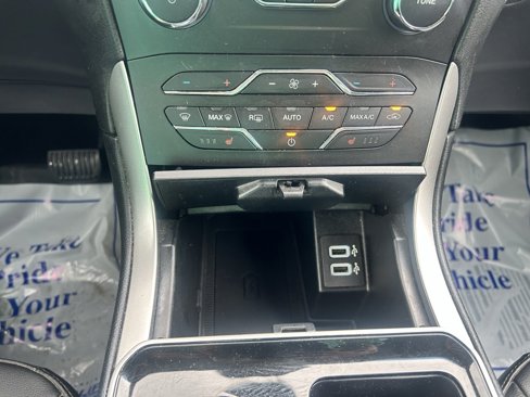 Used 2019 Ford Edge SEL w/ Equipment Group 201A image 23