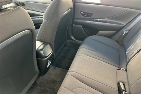 Certified 2025 Hyundai Elantra Sport image 12