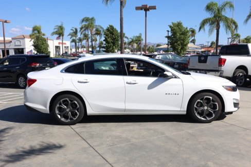 Used 2023 Chevrolet Malibu LT image 3