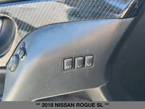 Used 2018 Nissan Rogue SL w/ Premium Package image 18