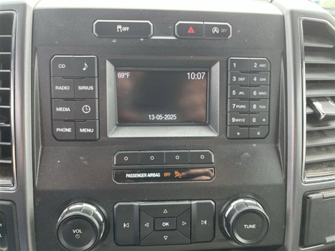 Used 2017 Ford F150 XLT image 13