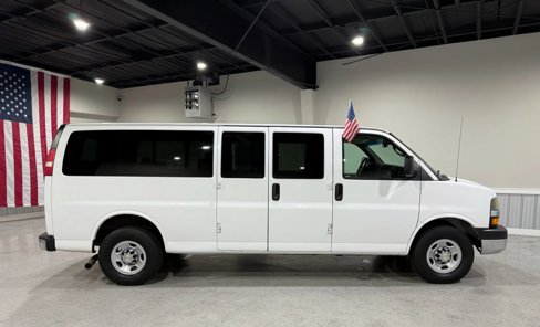 Used 2014 Chevrolet Express 3500 LT w/ LT Preferred Equipment Group image 4