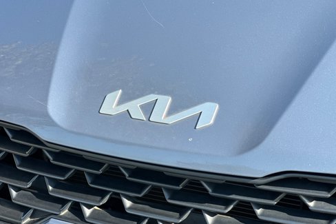 Used 2023 Kia K5 LXS image 47