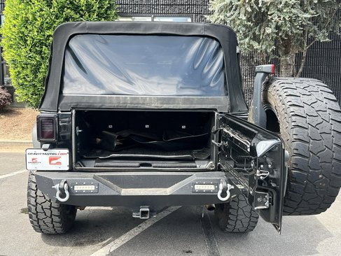 Used 2012 Jeep Wrangler Unlimited Sport w/ Max Tow Pkg image 15