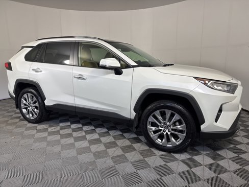Used 2021 Toyota RAV4 Limited image 10