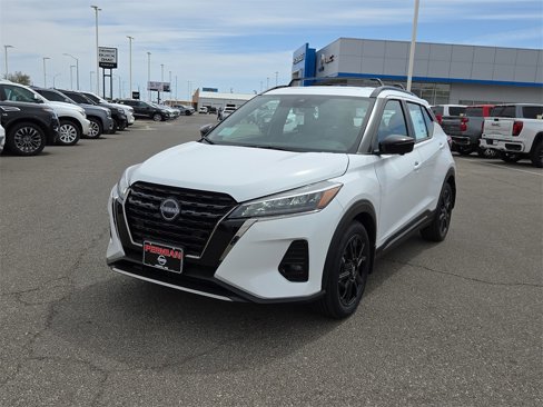 New 2024 Nissan Kicks SR w/ SR Premium Package image 4