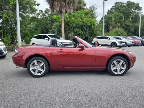 Used 2006 MAZDA MX-5 Miata image 8