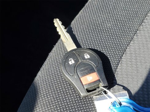 Used 2013 Nissan Rogue S image 23