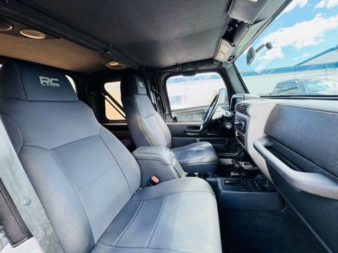 Used 2004 Jeep Wrangler X image 10