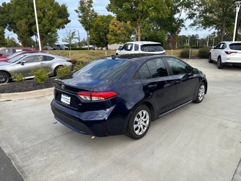 Used 2022 Toyota Corolla LE image 8