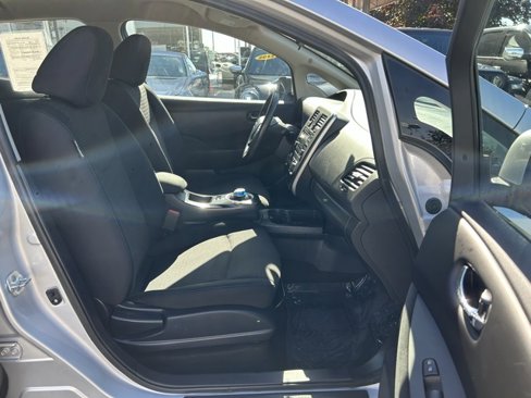 Used 2015 Nissan Leaf S image 20