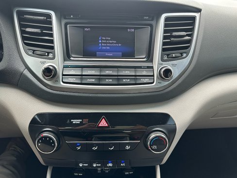 Used 2016 Hyundai Tucson Eco image 17