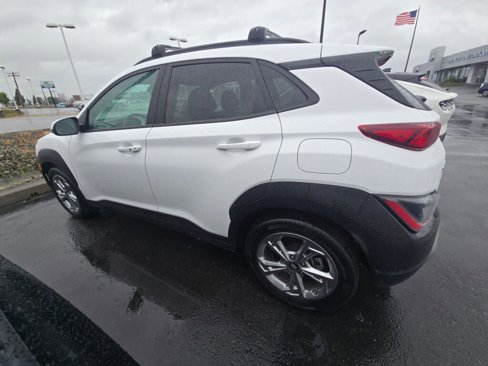 Used 2022 Hyundai Kona SEL w/ Cargo Package image 9