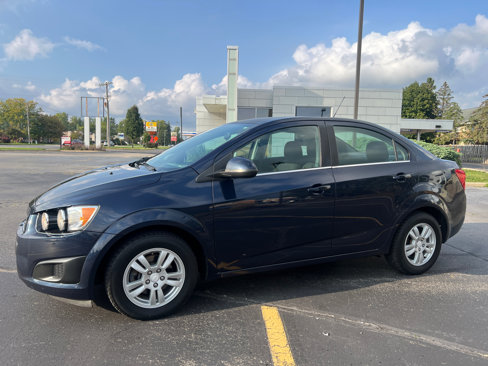 Used 2015 Chevrolet Sonic LT image 2