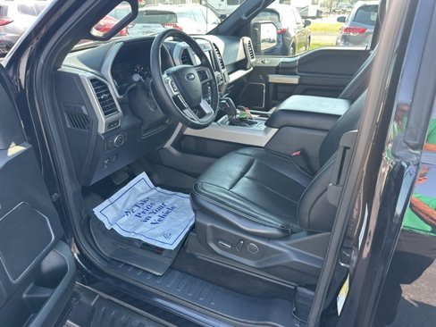 Used 2018 Ford F150 Lariat w/ Equipment Group 502A Luxury image 22