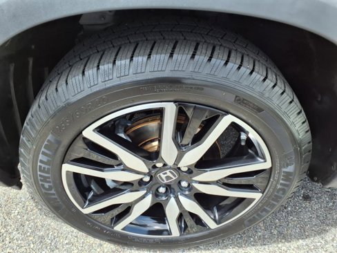 Used 2019 Honda Pilot Touring image 19