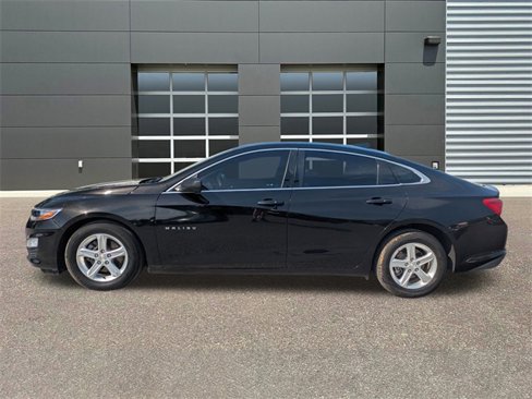 Used 2023 Chevrolet Malibu LS image 4