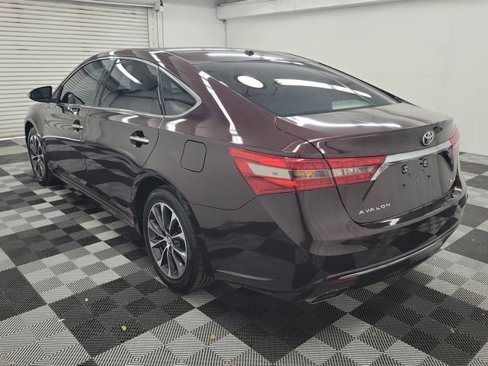 Used 2018 Toyota Avalon XLE image 4