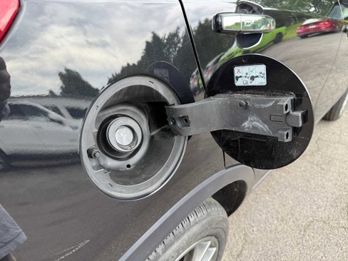 Used 2019 Buick Encore Sport Touring w/ Safety Package image 28