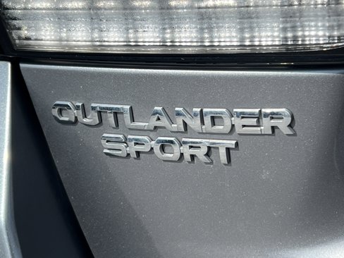 Used 2020 Mitsubishi Outlander Sport ES image 9