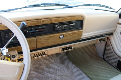Used 1990 Jeep Grand Wagoneer image 58