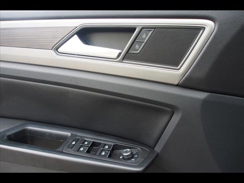 Used 2019 Volkswagen Atlas SEL image 19