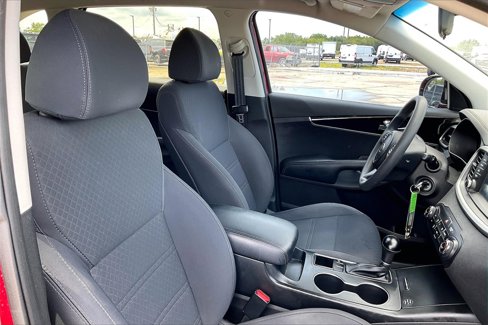 Used 2018 Kia Sorento LX image 30