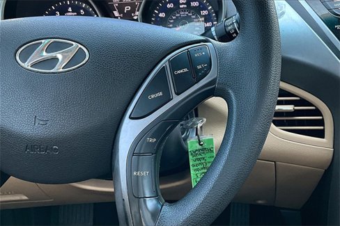 Used 2013 Hyundai Elantra GLS w/ Preferred Pkg image 18