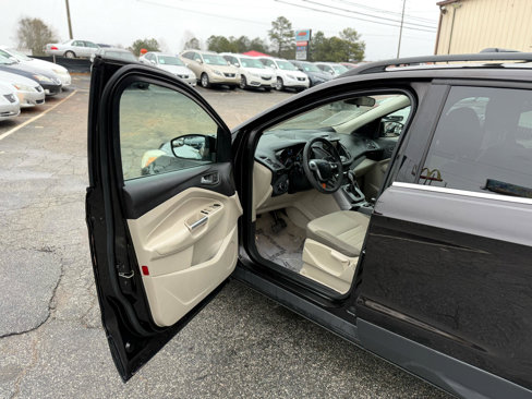 Used 2013 Ford Escape SE image 18
