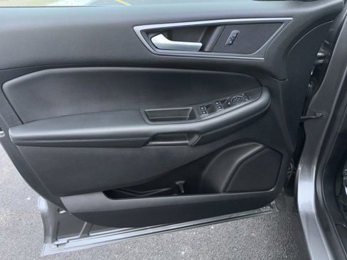 Used 2021 Ford Edge SEL w/ Convenience Package image 13