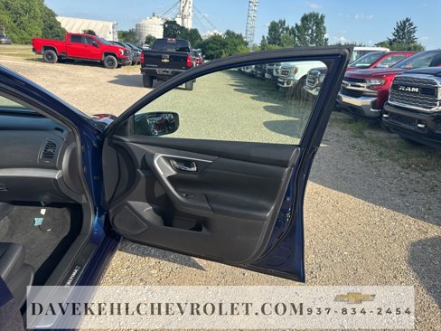 Used 2017 Nissan Altima 2.5 SR w/ LED Appearance Package image 24