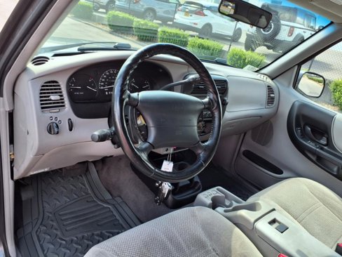 Used 2000 Ford Ranger XLT image 7