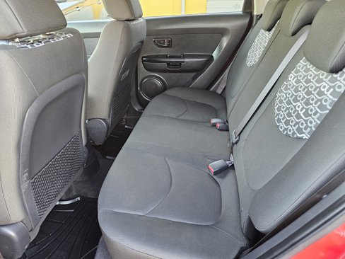 Used 2012 Kia Soul ! w/ Premium Pkg image 11
