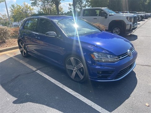 Used 2016 Volkswagen Golf 4-Door image 4