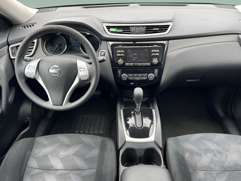 Used 2016 Nissan Rogue SV image 15
