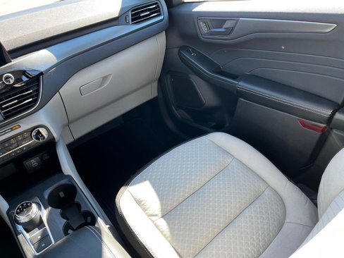New 2025 Ford Escape Active w/ Cold Weather Package image 7